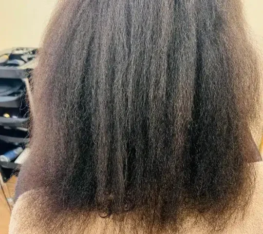 Newsha - Keratin Glättung, Keratin Behandlung, Haarglättung - Vorher Afrohaare